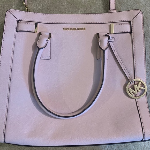 SOLD Michael Kors Light Pink Crossbody Purse - Picture 2 of 7